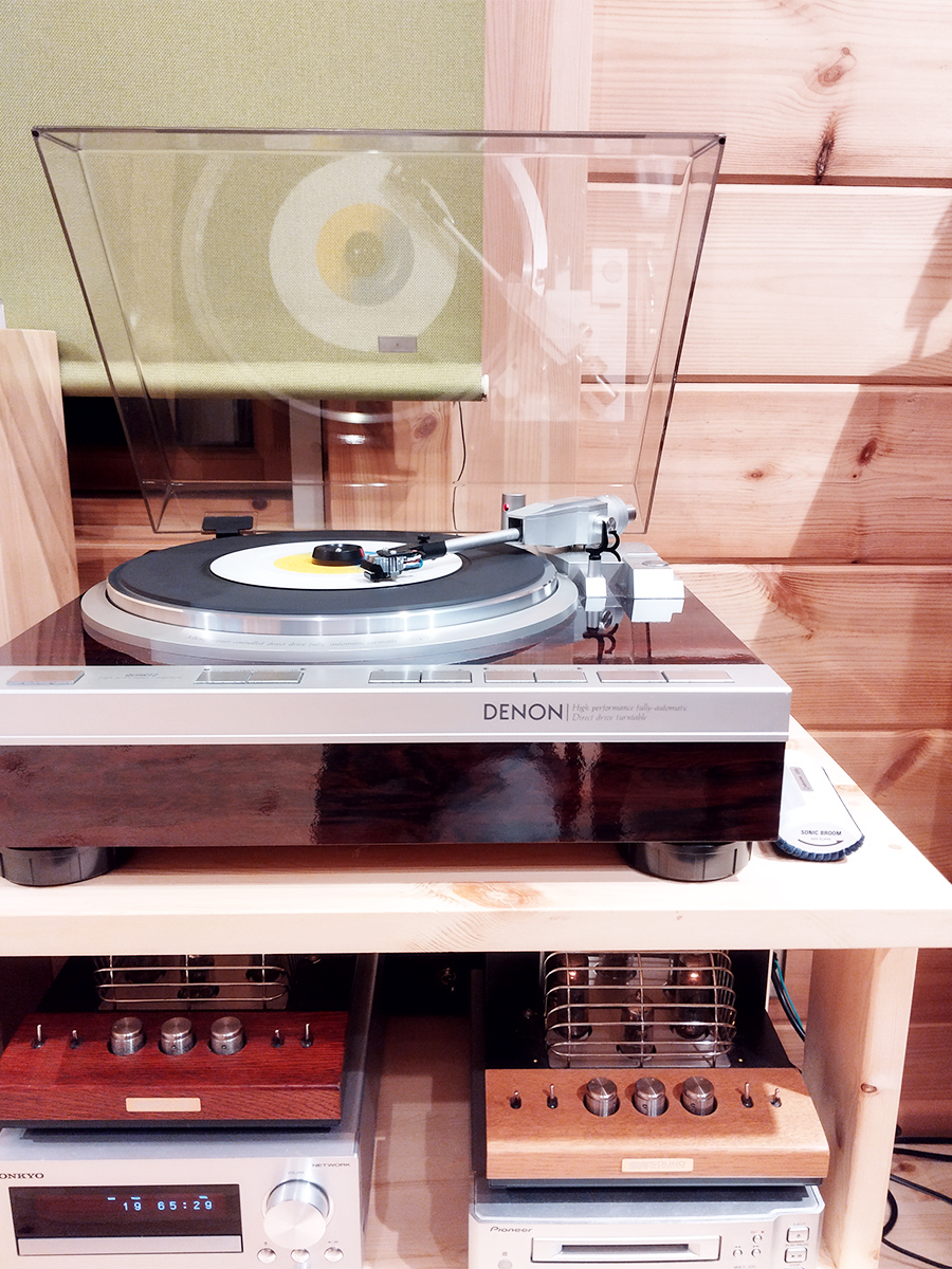 レコードプレーヤー